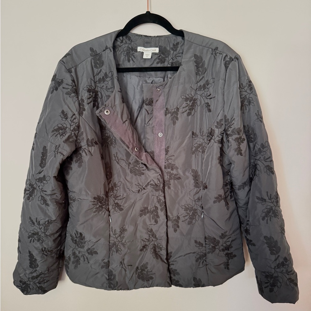 Coldwater Creek Womens Floral Embroidered Grey Quilted Puffer Jacket Sz 16